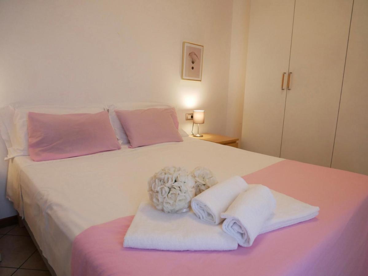Diadema Pink - Immobili E Soluzioni Rent Apartment Bergamo Ngoại thất bức ảnh